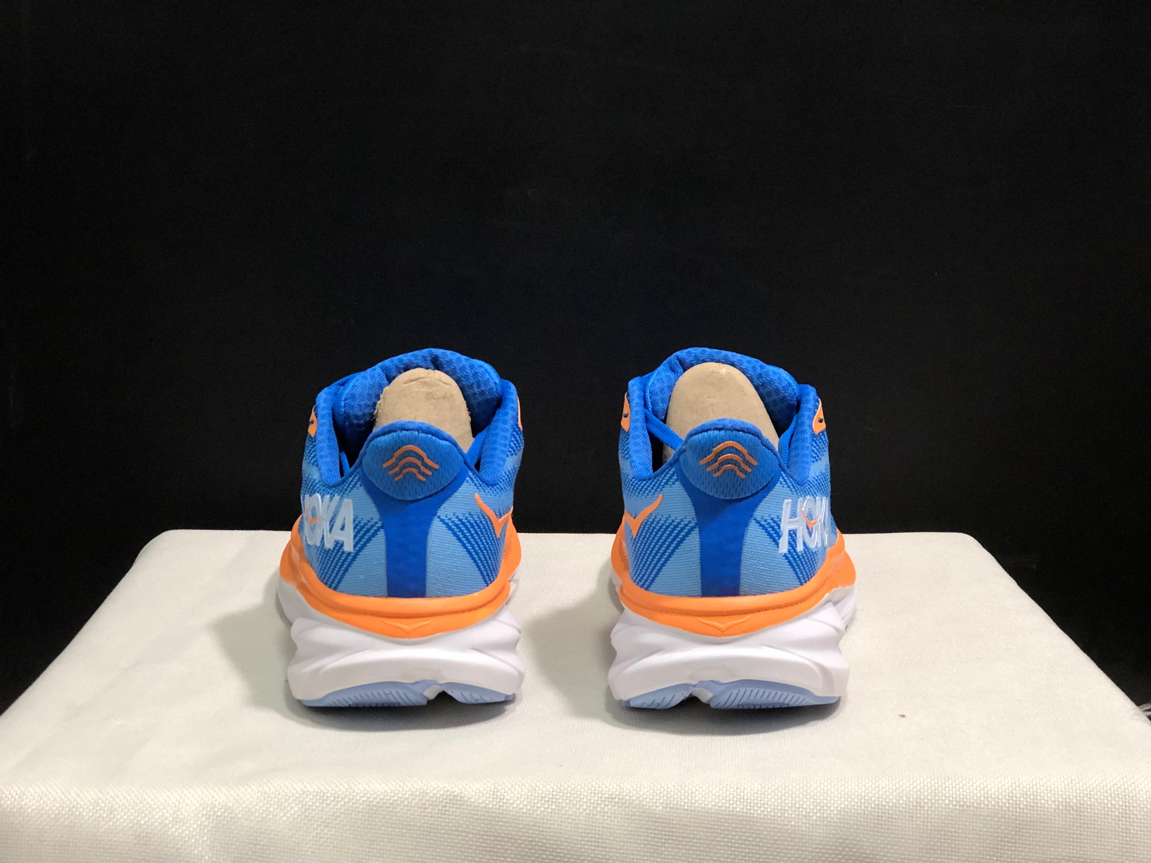 Hoka Clifton 9 'Beige-Pink'