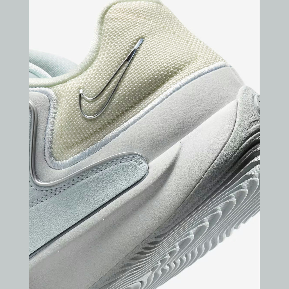 Nike KD 18 'Chain Reaction'