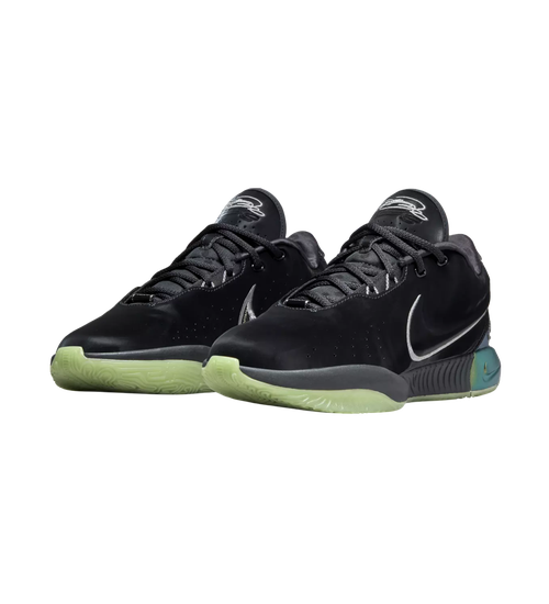 Nike LeBron 21 'Night Maroon'