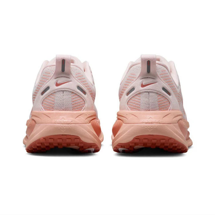 Vomero 18 "Light Soft Pink"