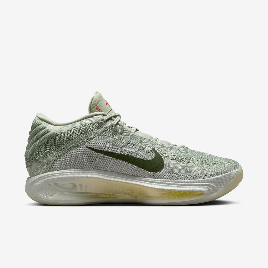 Nike G.T. Hustle 3