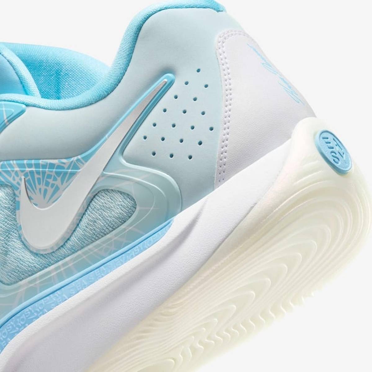 Nike KD 17 'Christmas'