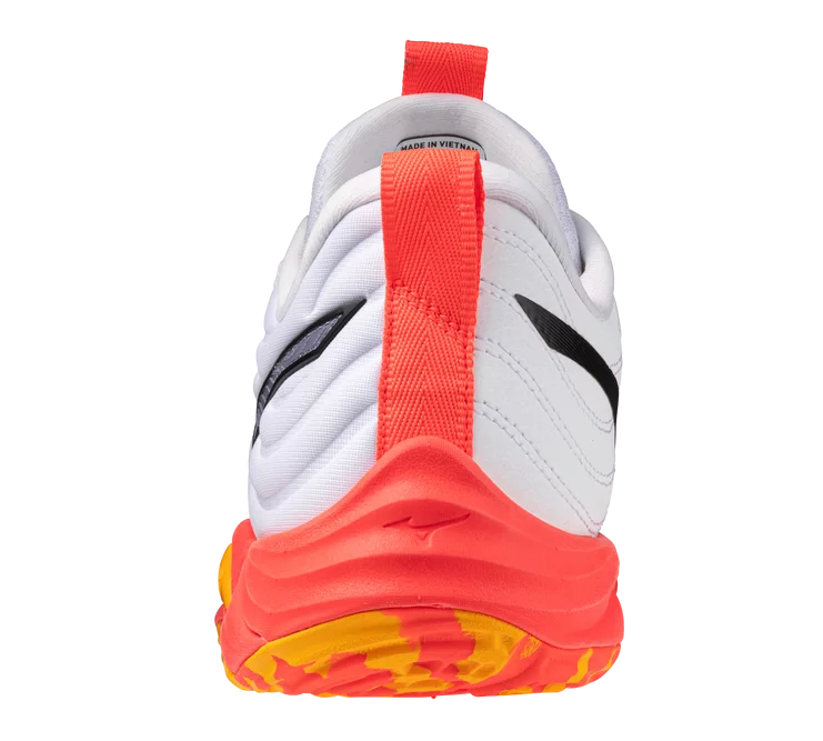 Mizuno Wave Momentum Elite 'WHITE-FIERY CORAL'
