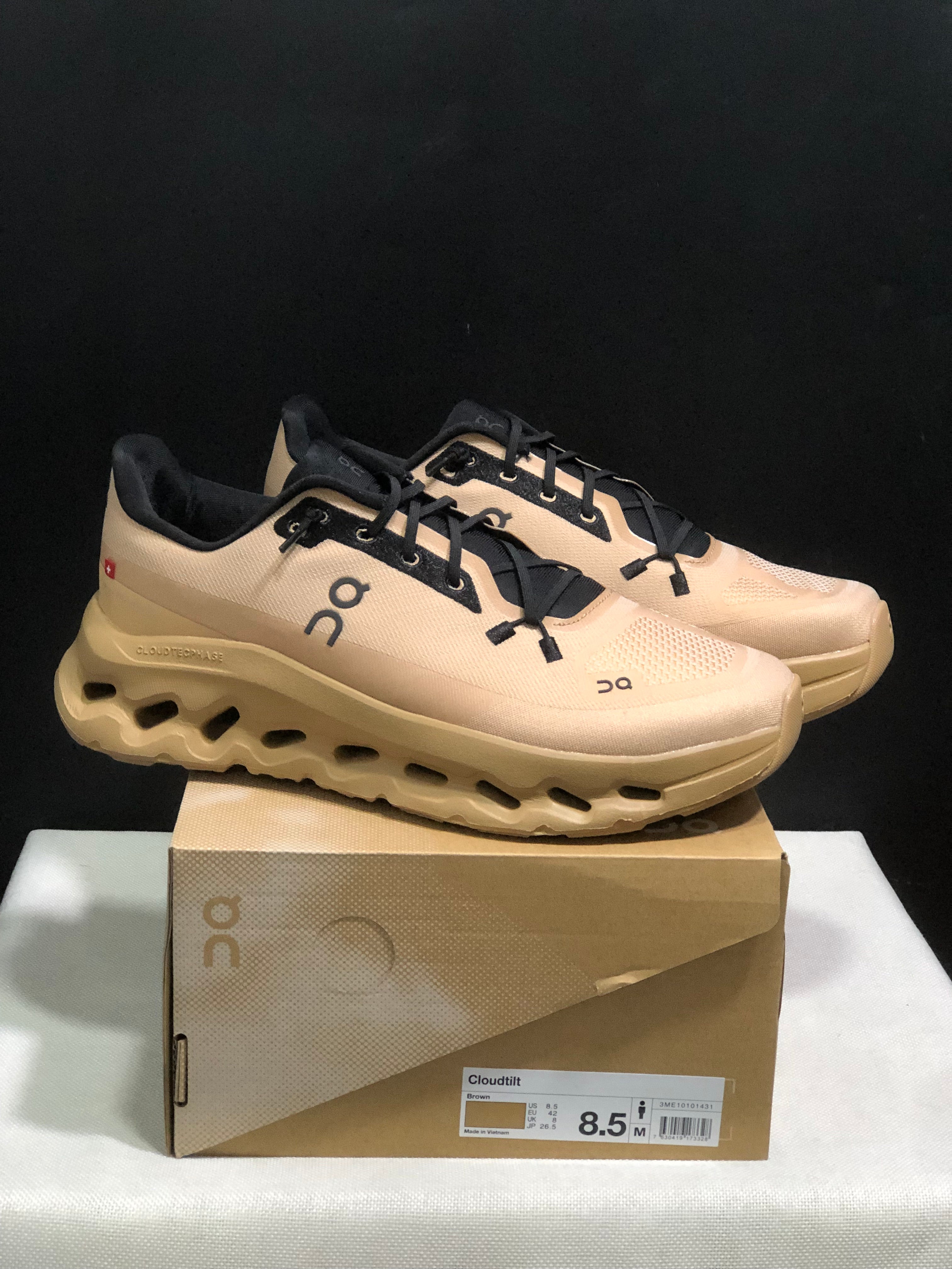 On Cloudtilt 'Beige'