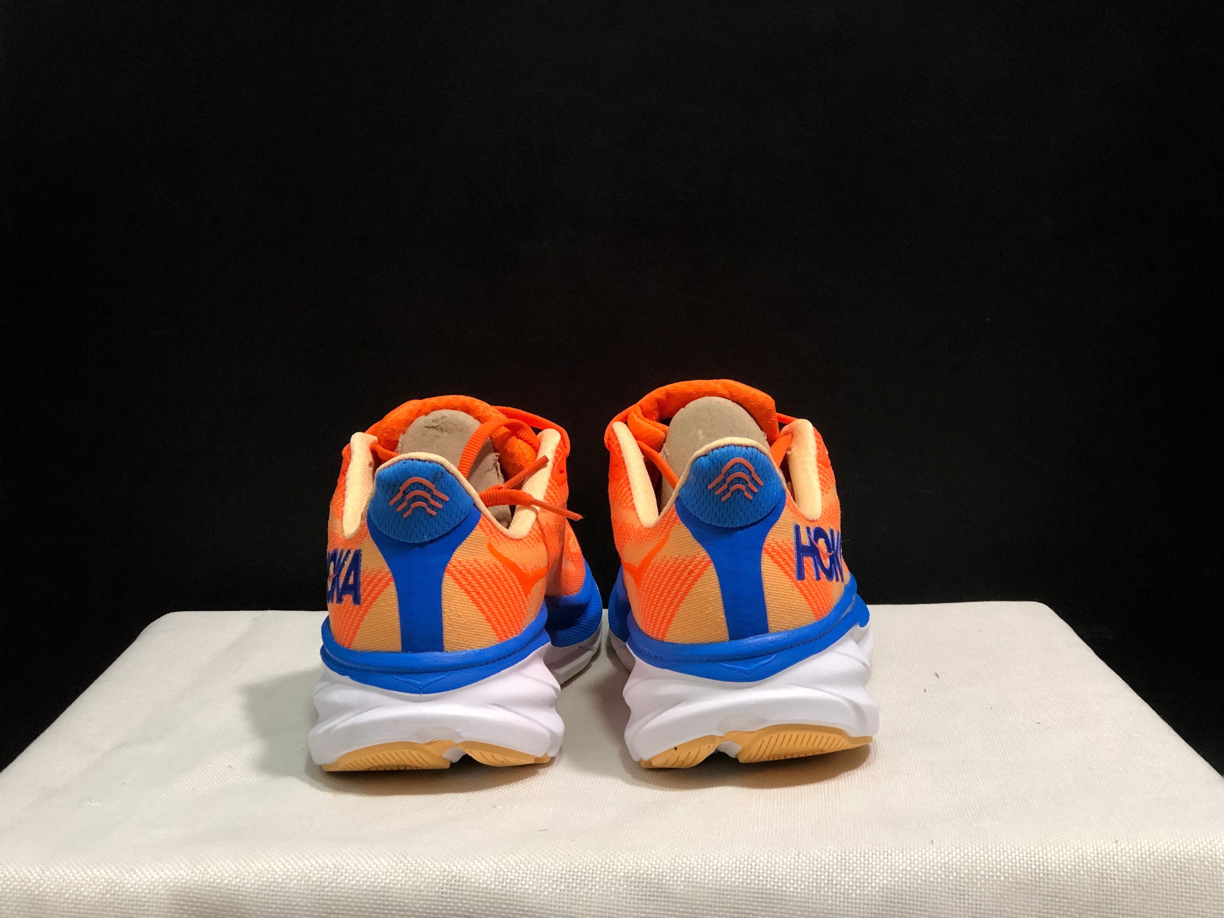 Hoka Clifton 9 'Beige-Pink'