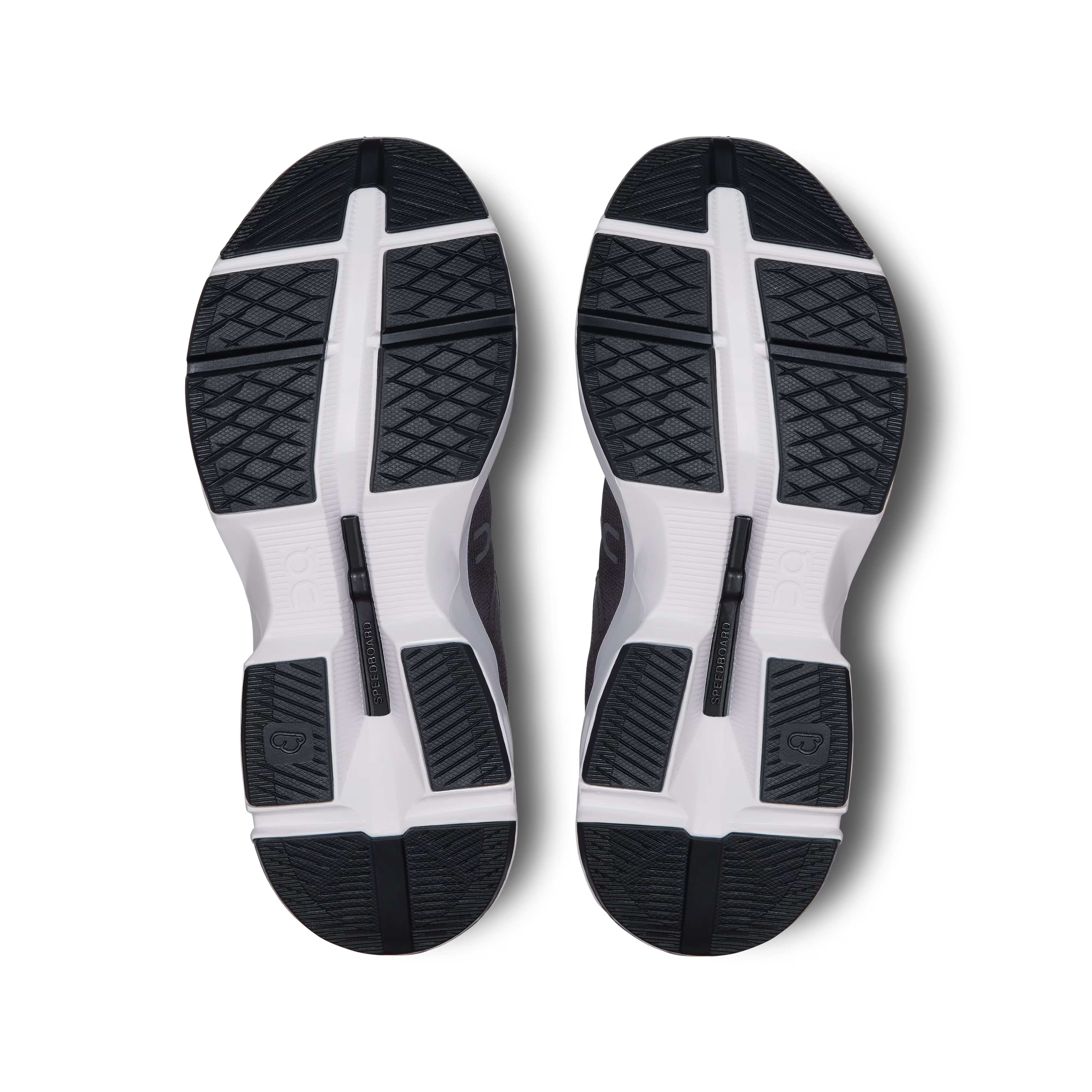 Cloudpulse - Black | White - feminino