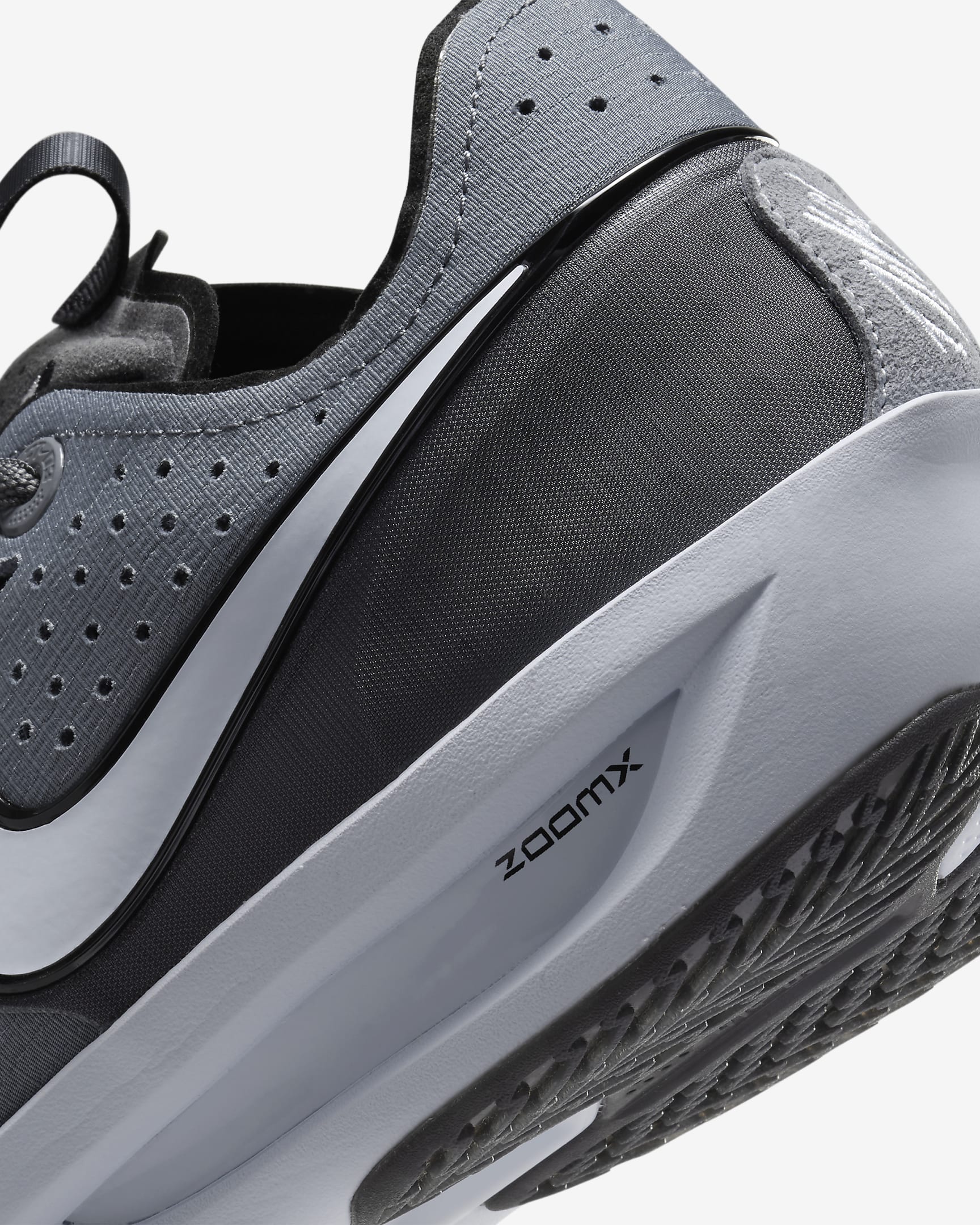 Nike G.T. Cut 3
