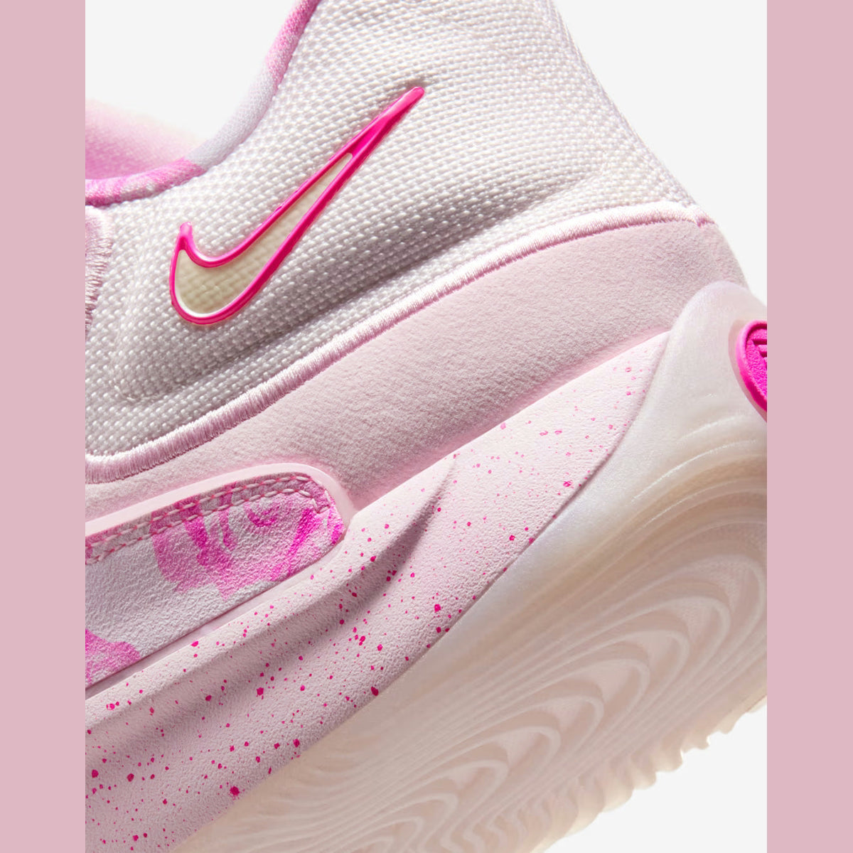 Nike KD 18 'Aunt Pearl'