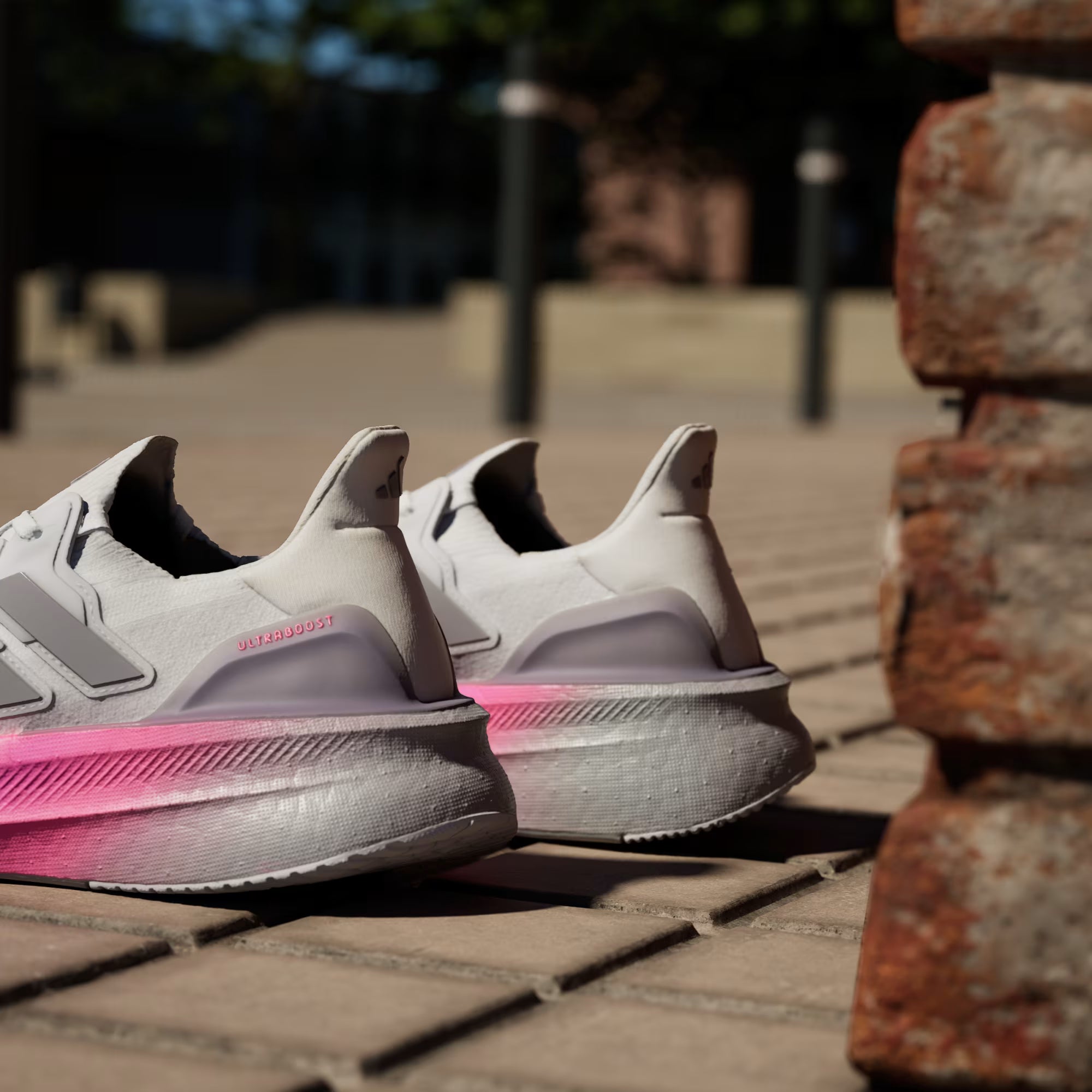 Adidas Ultraboost 5 'Cinza e Rosa'