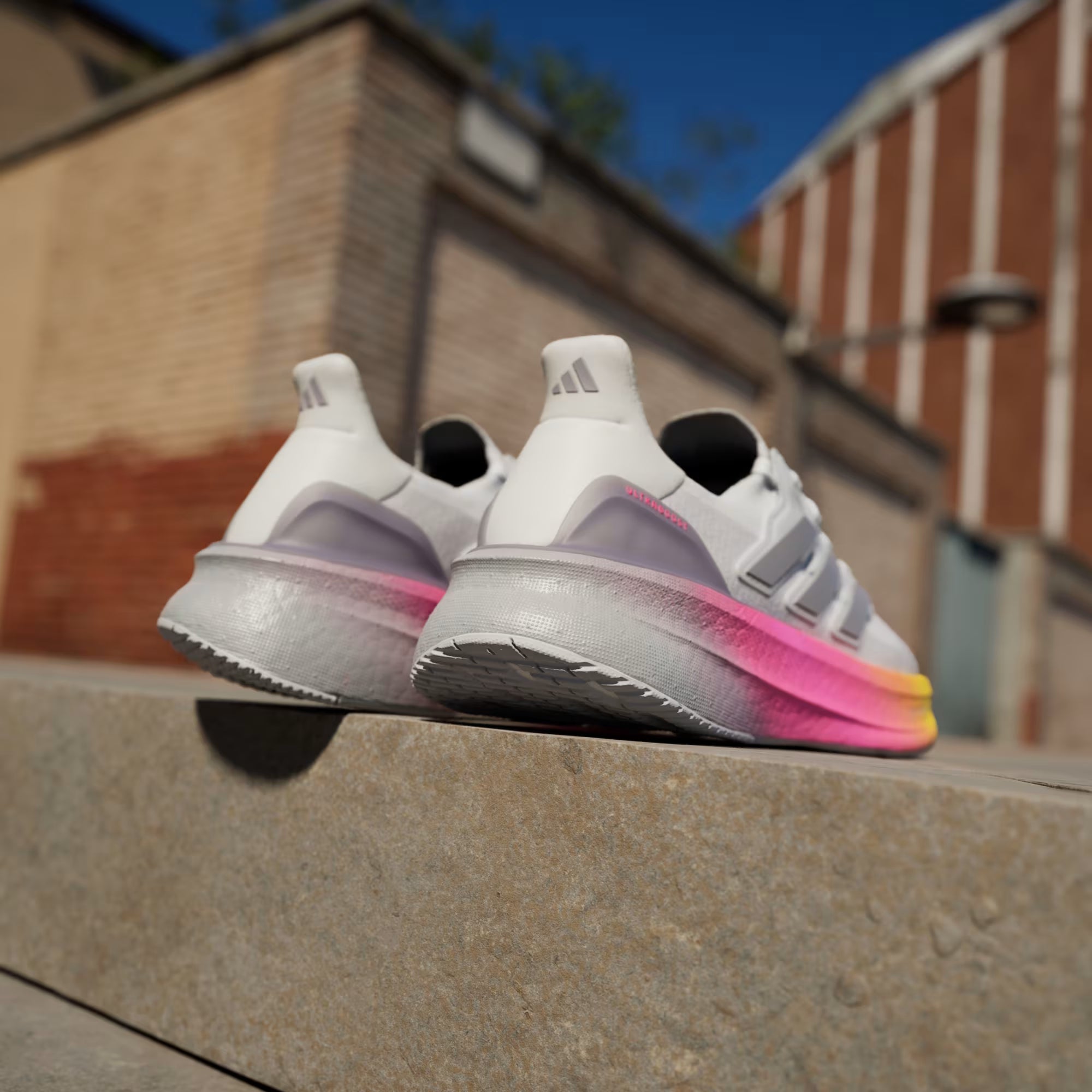 Adidas Ultraboost 5 'Cinza e Rosa'