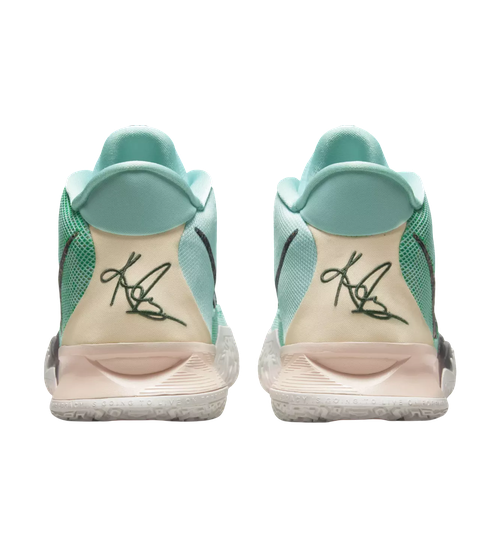 Nike Kyrie 7 'Copa'